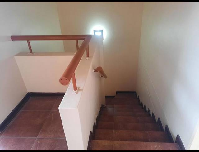3 BEDROOM TOWNHOUSE FOR SALE IN VANDERBIJLPARK CE 3